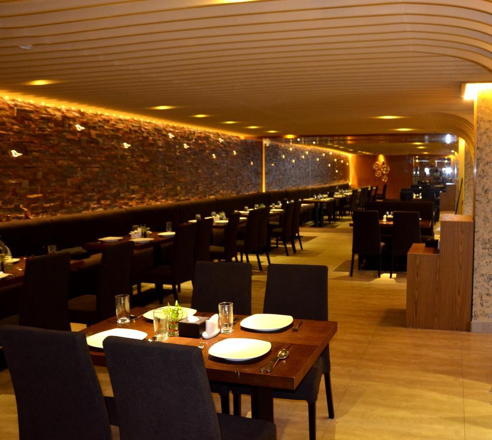 Hotel Euphoria Bengaluru Zewnętrze zdjęcie