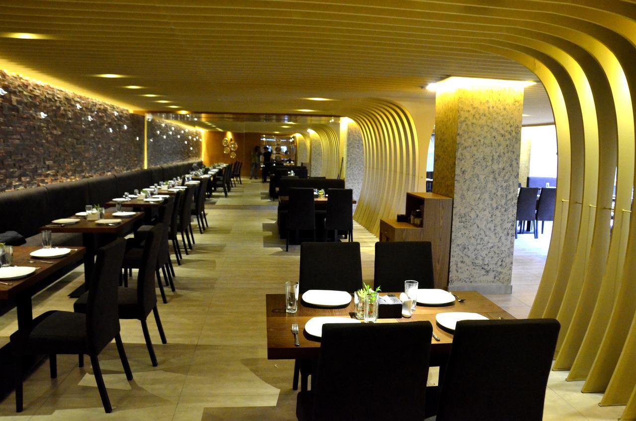 Hotel Euphoria Bengaluru Zewnętrze zdjęcie