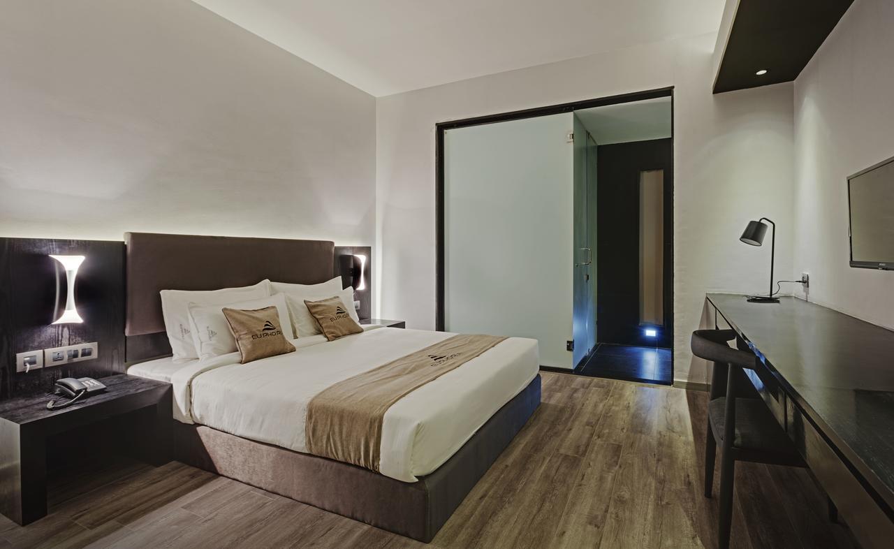 Hotel Euphoria Bengaluru Zewnętrze zdjęcie