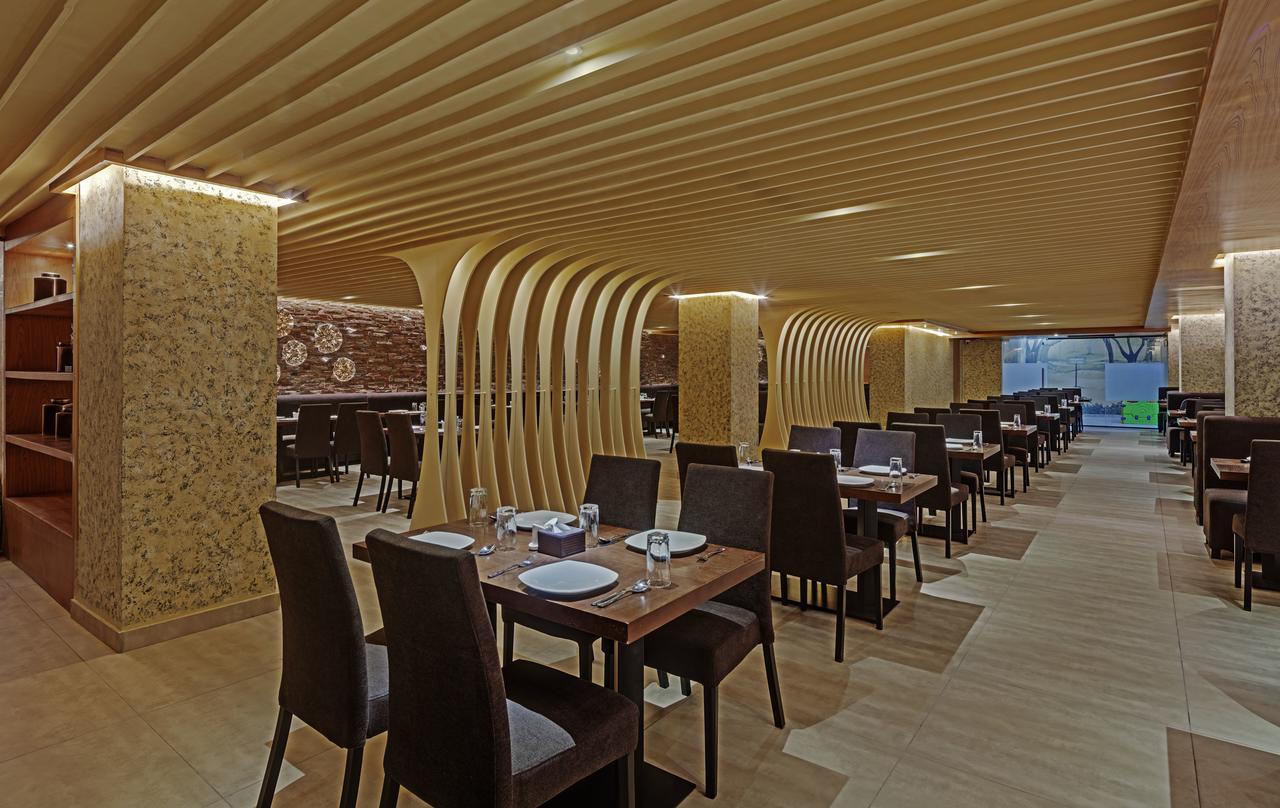 Hotel Euphoria Bengaluru Zewnętrze zdjęcie