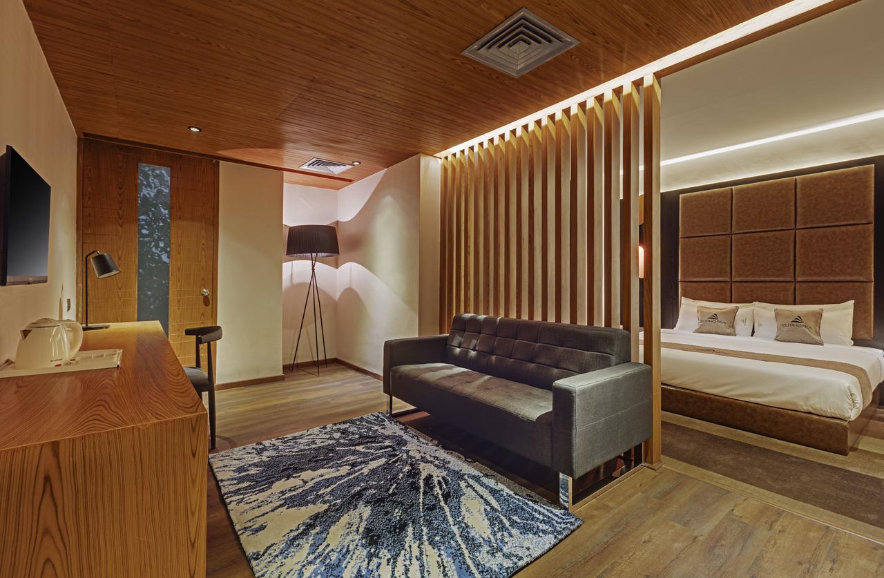 Hotel Euphoria Bengaluru Zewnętrze zdjęcie